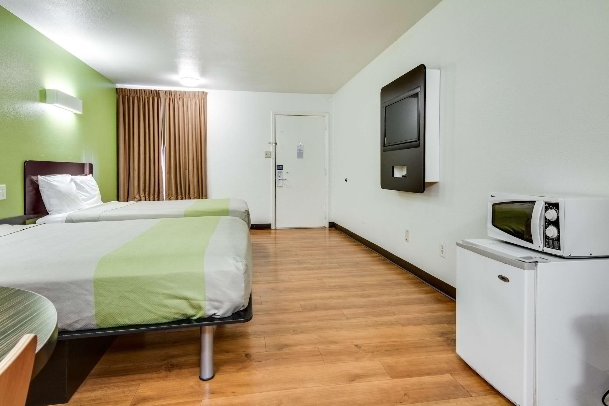 Motel 6-Longview, Tx - North Zewnętrze zdjęcie