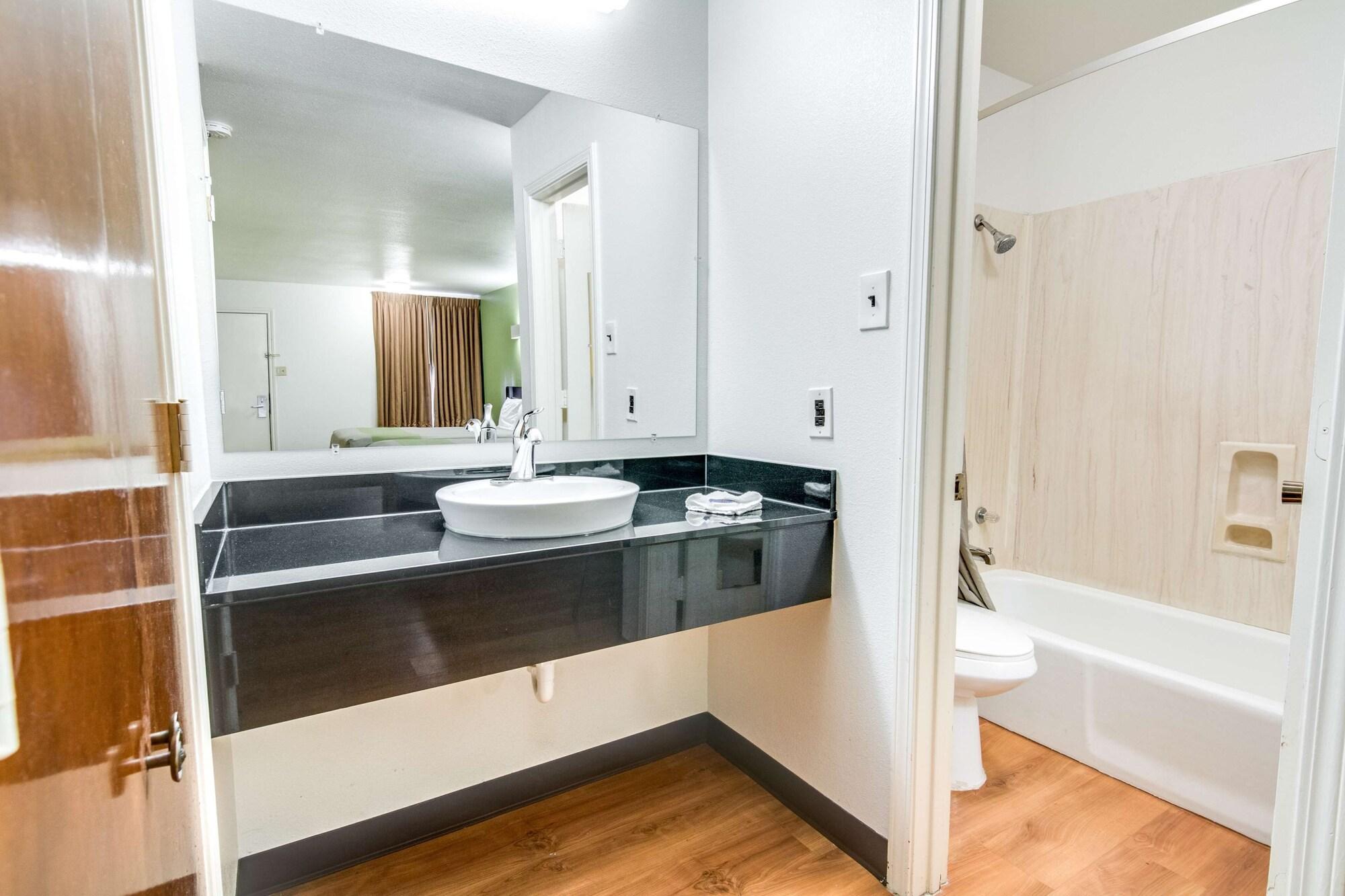 Motel 6-Longview, Tx - North Zewnętrze zdjęcie